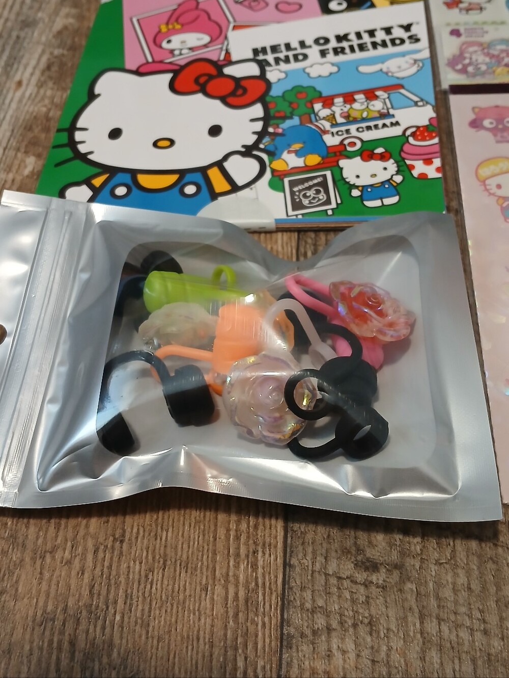 Hello Kitty and Friends Sticker & Calendar Set - Multicolor - Picture 2 of 4